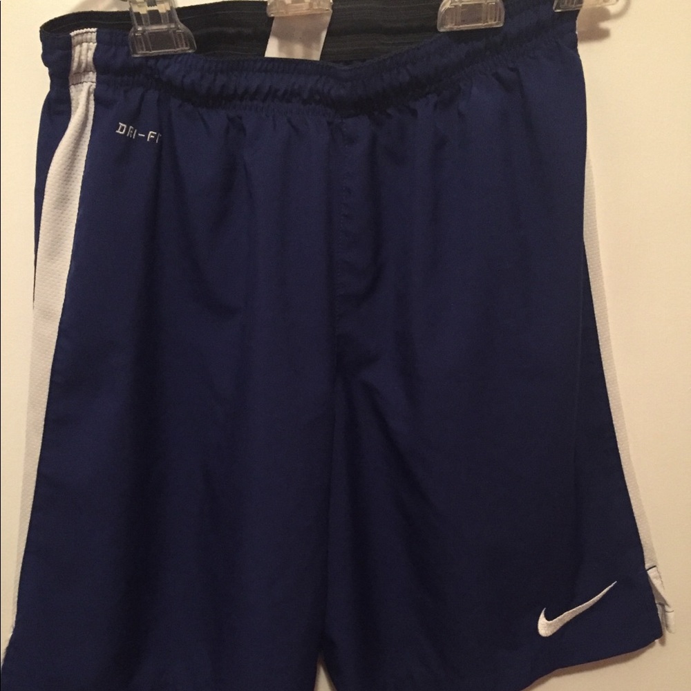 Men’s Nike dry fit shorts size M